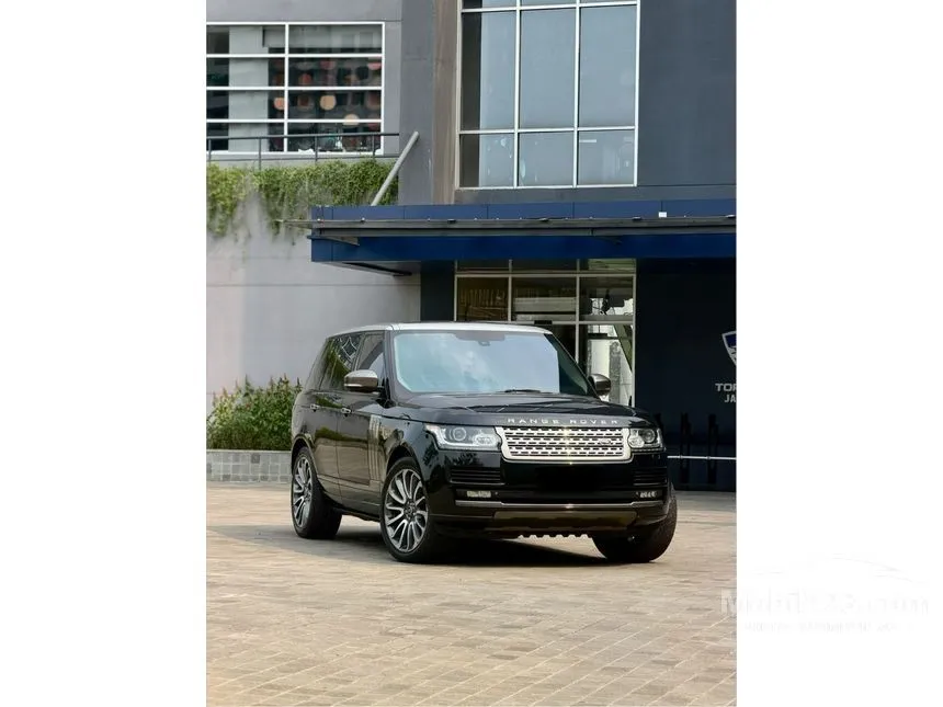 2013 Land Rover Range Rover Vogue SE SUV