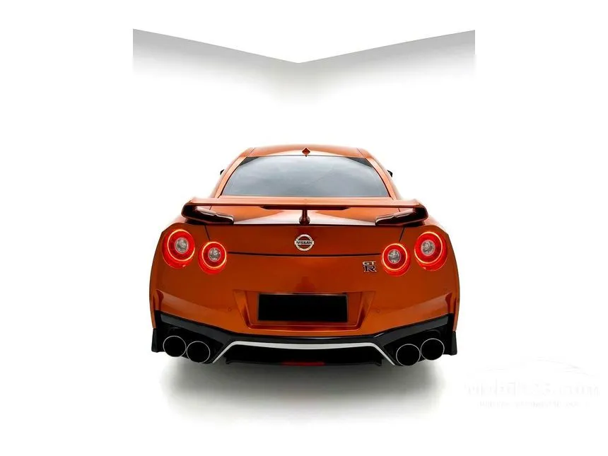 2022 Nissan GT-R Recaro Edition Coupe