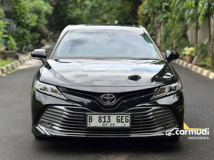 2019 Toyota Camry V Sedan