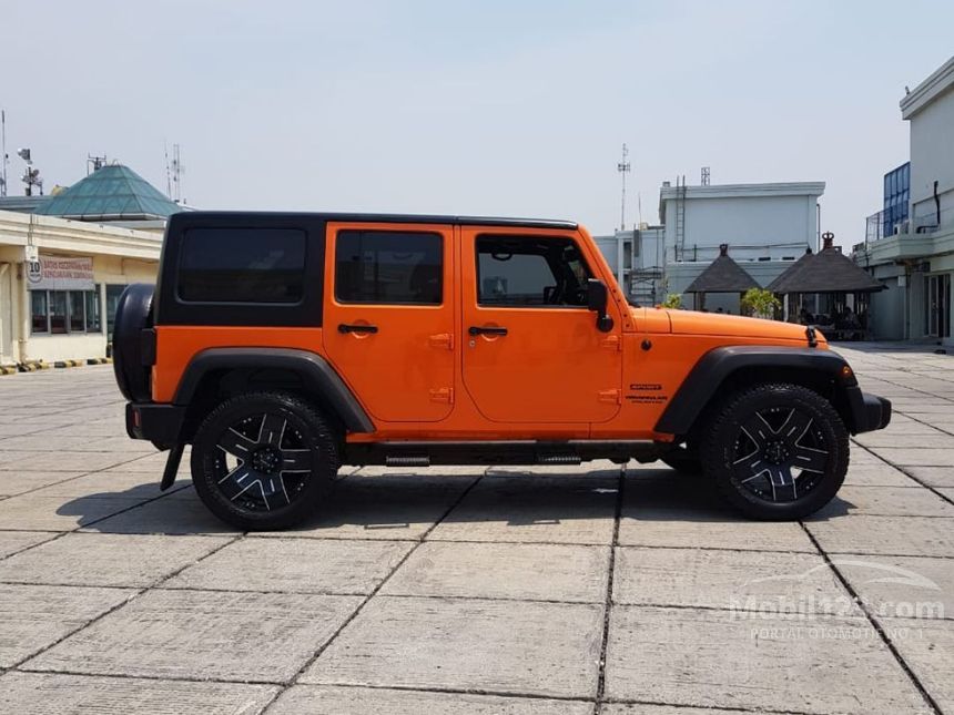 Jual Mobil Jeep Wrangler 2013 Sport Renegade 3.6 di DKI Jakarta