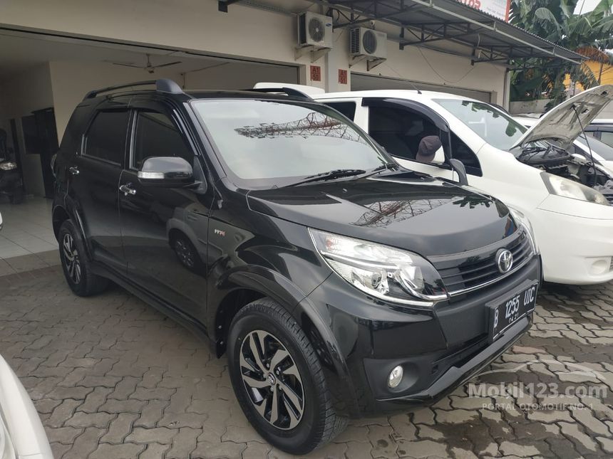Toyota rush 2016