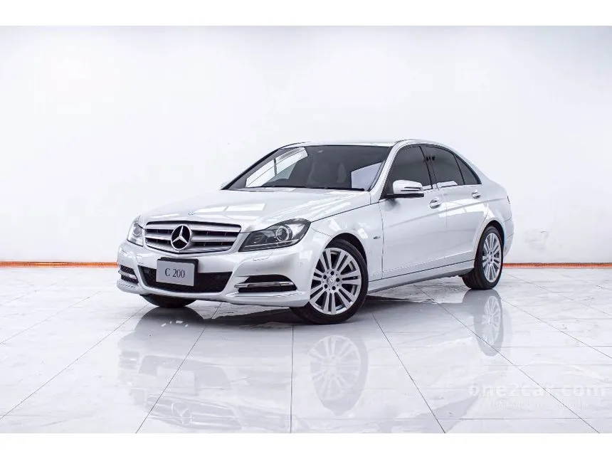 2013 Mercedes-Benz C200 CGI BlueEFFICIENCY Sedan