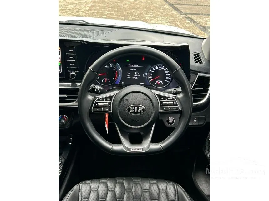 2021 KIA Seltos EX SUV