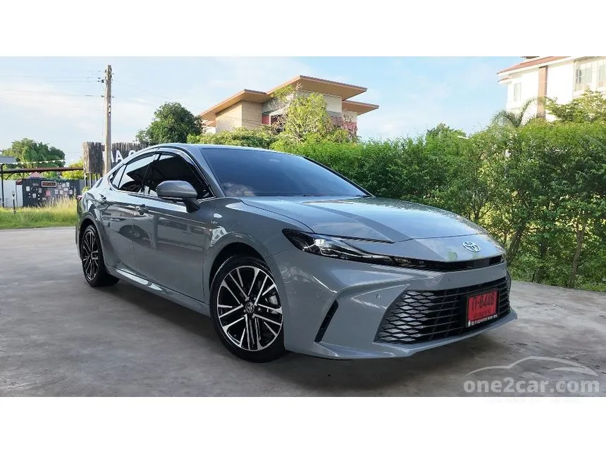 2025 Toyota CAMRY HEV Premium Luxury Sedan