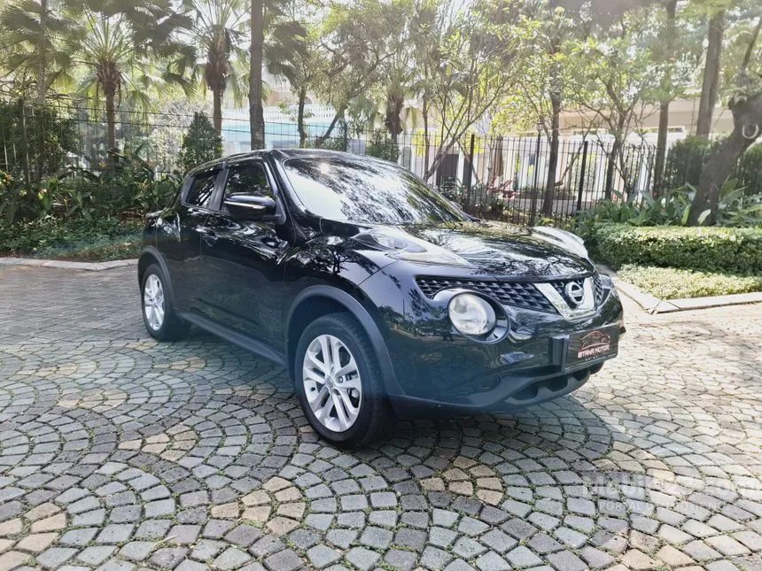 2016 Nissan Juke RX Black Interior SUV