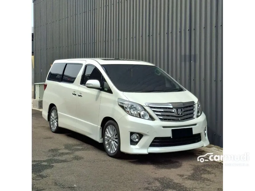 2013 Toyota Alphard SC MPV