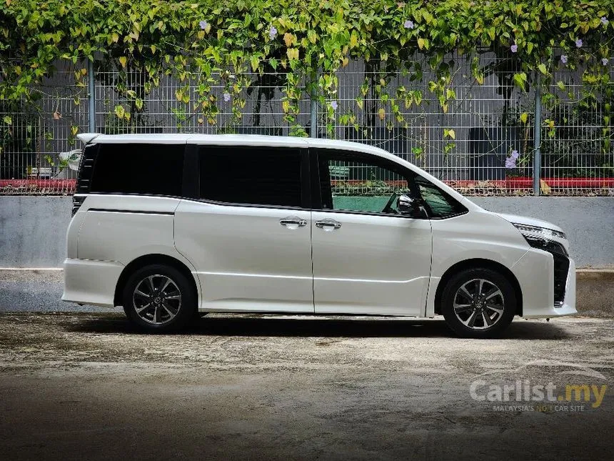 2019 Toyota Voxy ZS Kirameki Edition MPV