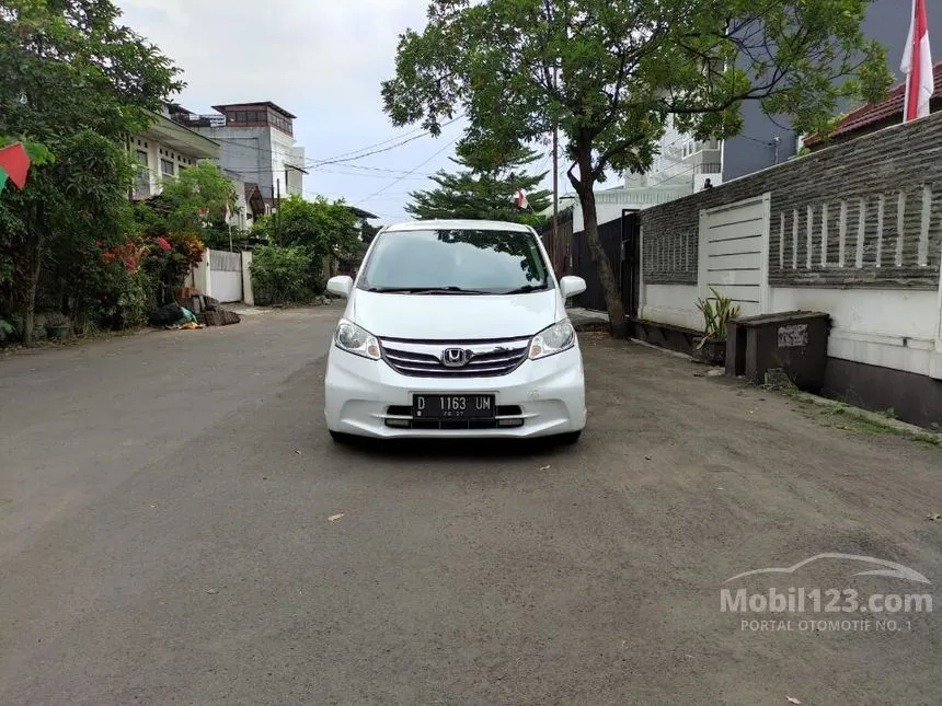 Jual Mobil Honda Freed 2013 S 1.5 di Jawa Barat Automatic MPV Putih Rp 135.000.000