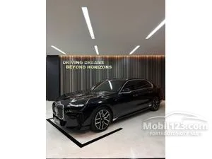 2024 BMW 735i 3.0 M Sport Sedan