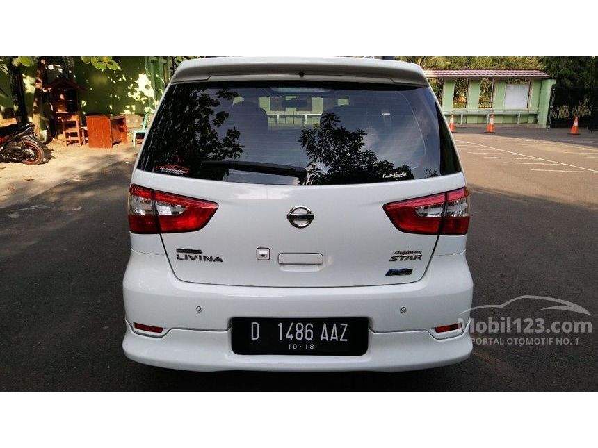 Jual Mobil Nissan Grand Livina 2013 Highway Star 1.5 di 