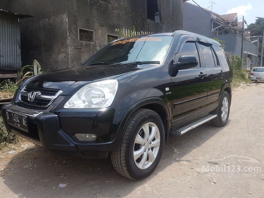 Jual Mobil Honda CR-V 2005 RD 2.0 di Jawa Barat Manual SUV Hitam Rp 108 