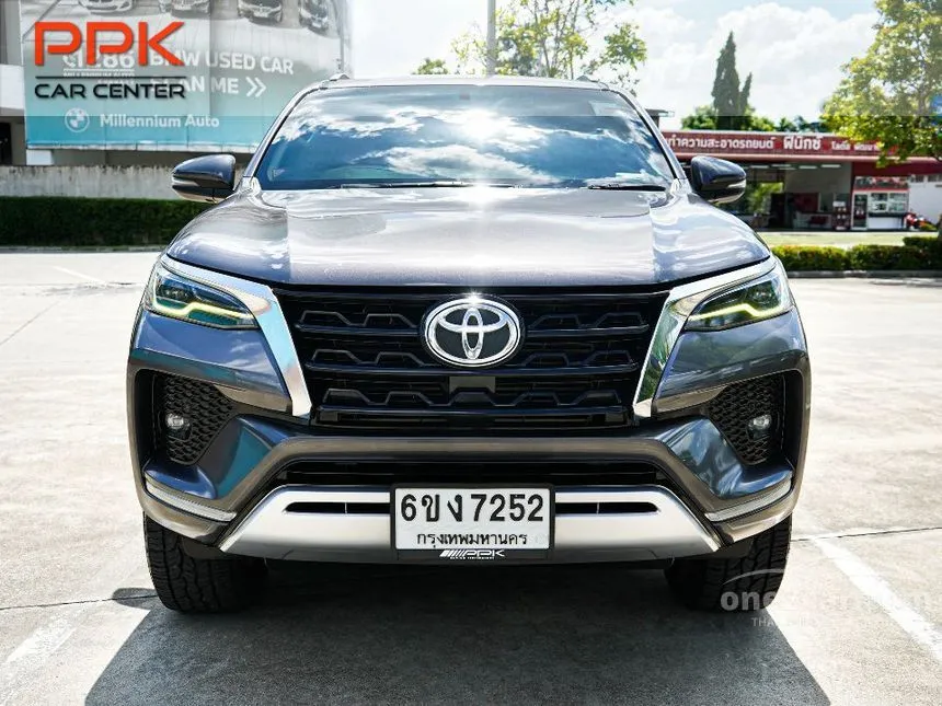 2020 Toyota FORTUNER V SUV