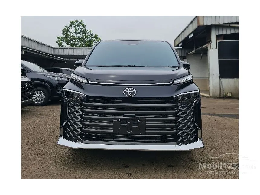 Jual Mobil Toyota Voxy 2023 2.0 di Banten Automatic Van Wagon Hitam Rp 595.800.000