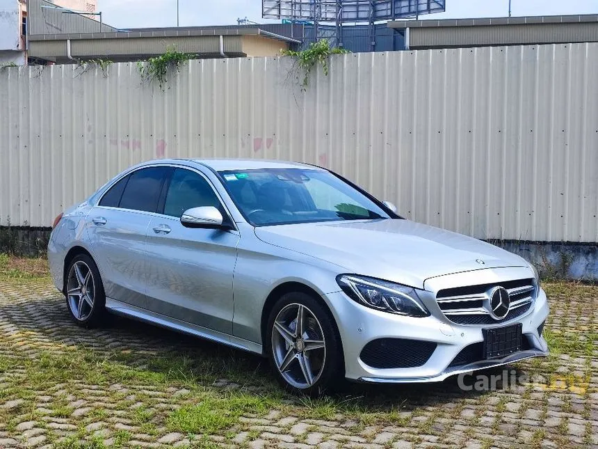 2014 Mercedes-Benz C200 AMG Sedan