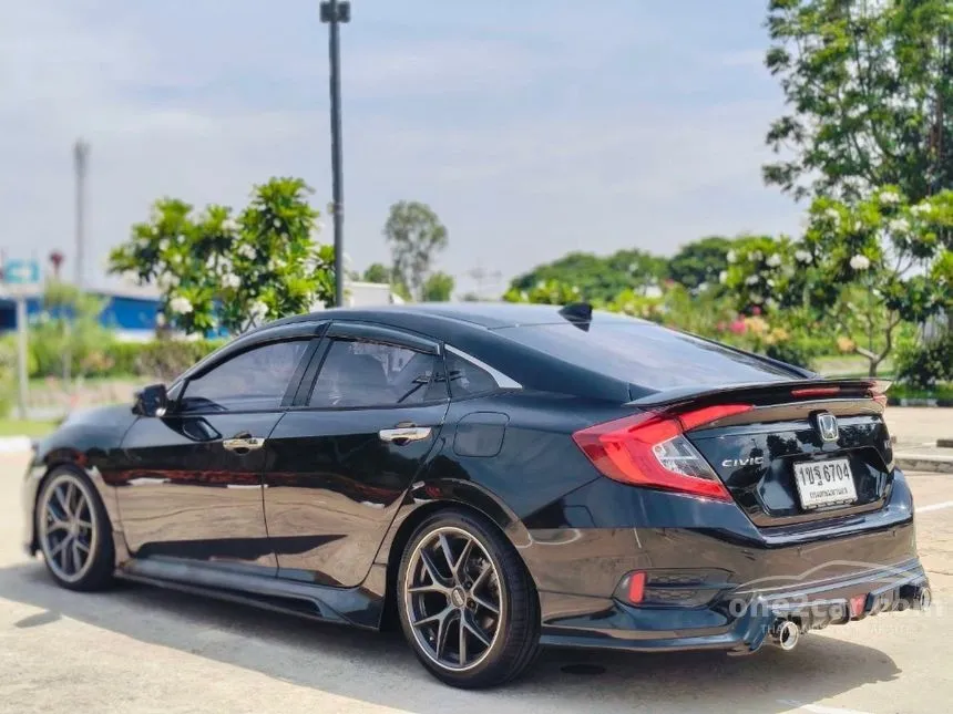2019 Honda CIVIC Turbo RS Sedan
