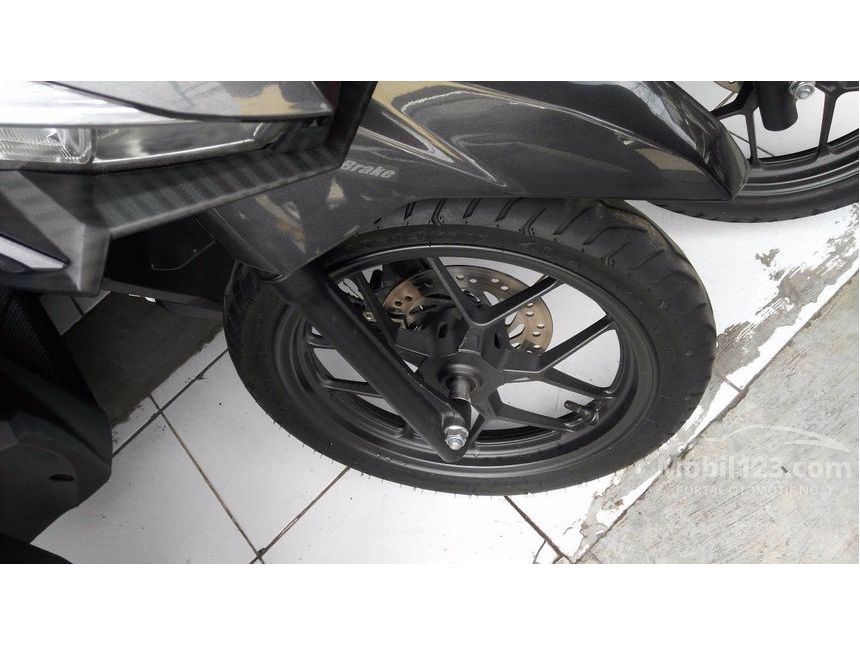 Jual Motor Honda Vario 2022 125 0 1 di Jawa Barat 