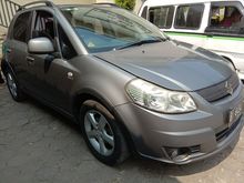 Suzuki SX4 1.5 Cross Over Hatchback tangan pertama Berkawalitas