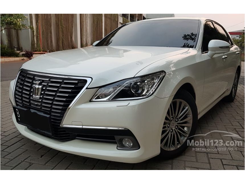 Jual Mobil  Toyota  Crown  2013 Royal Saloon 3 0 di DKI 