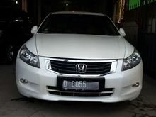 (TDP 15 jt) 2010 Honda Accord 2.4 VTi-L Sedan mobil nyaman cantik putih bersih