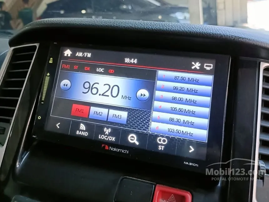 2020 Daihatsu Luxio X MPV
