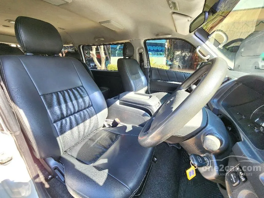 2018 Toyota VENTURY G Van