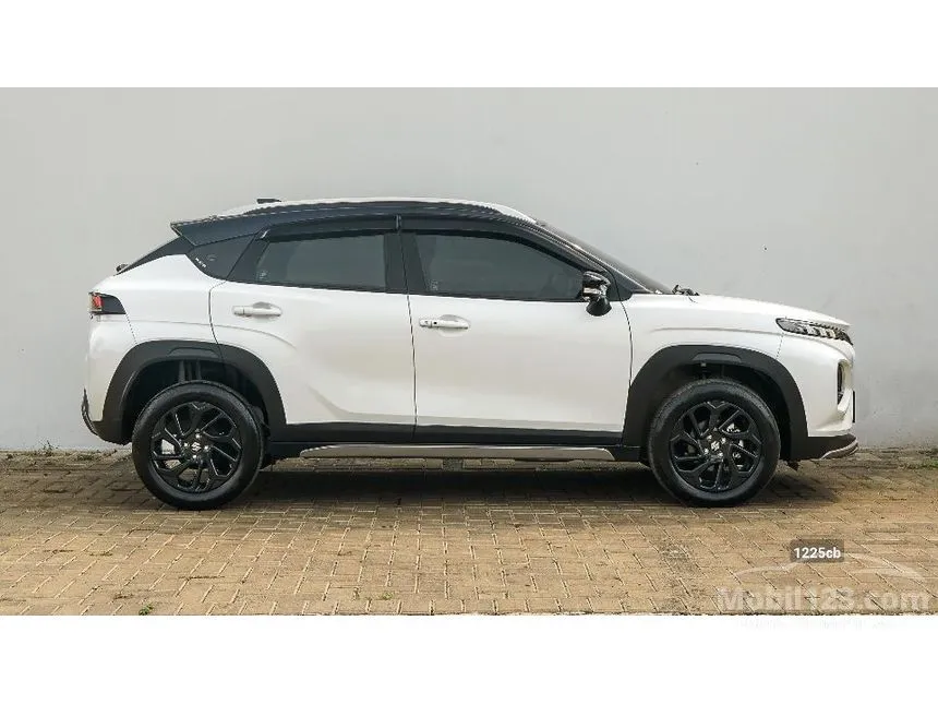 2025 Suzuki Fronx SGX Hybrid SUV
