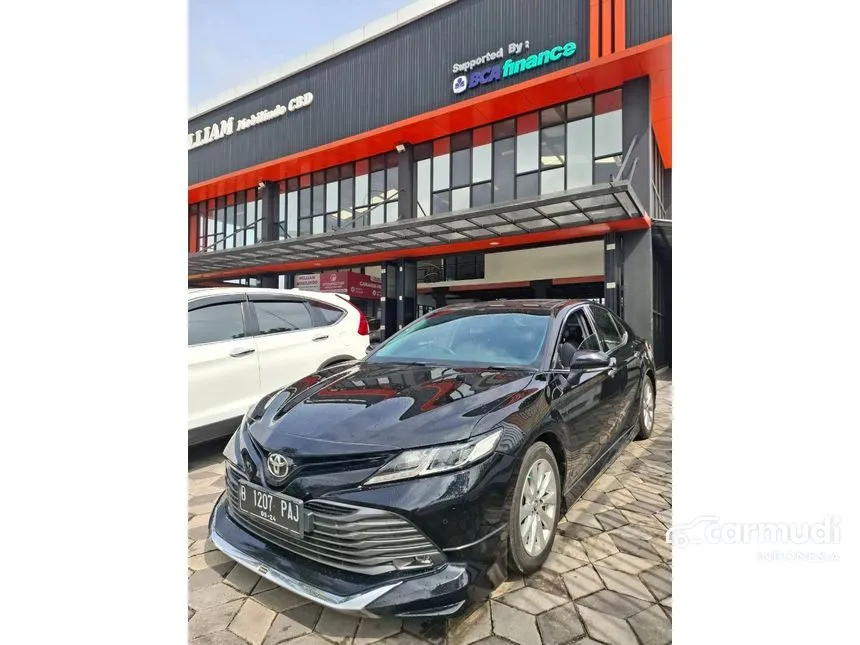 2019 Toyota Camry V Sedan