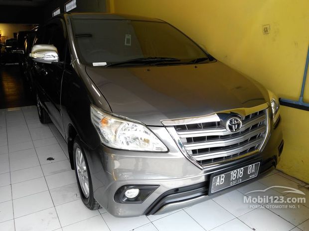 Toyota Kijang Innova Mobil bekas dijual di Yogyakarta Toyota Kijang Innova Mobil bekas dijual di Yogyakarta