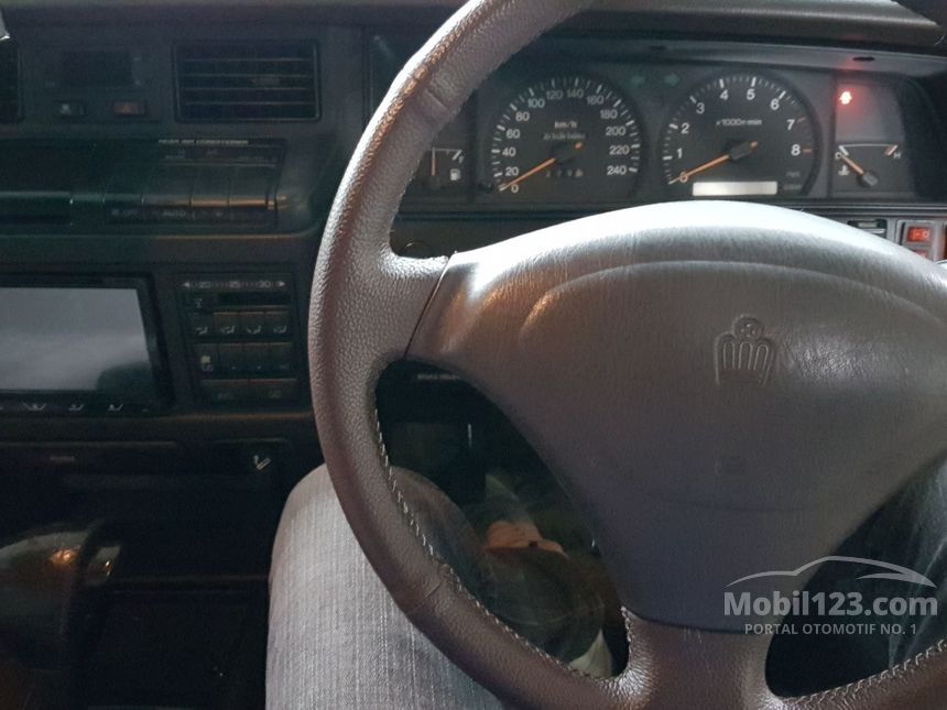 1999 Toyota Crown L6 3.0 Automatic Sedan