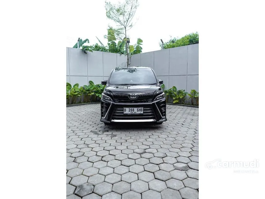 2019 Toyota Voxy MPV