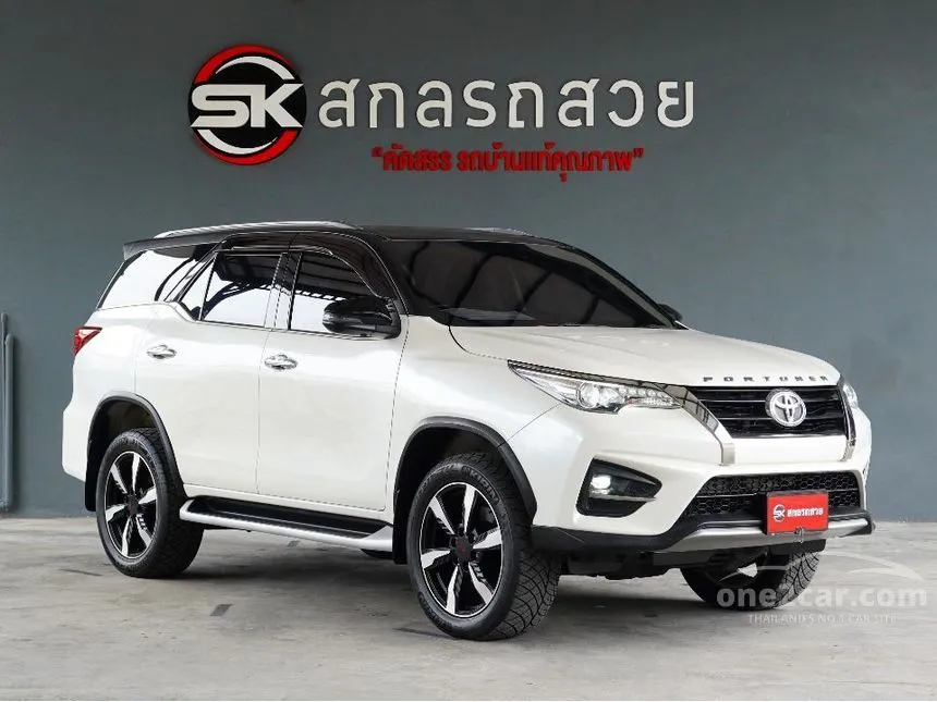2019 Toyota FORTUNER TRD Sportivo (2-Tone) SUV