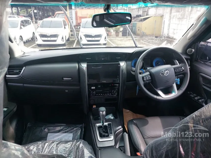 2023 Toyota Fortuner GR Sport 4X4  (2 Tone) SUV