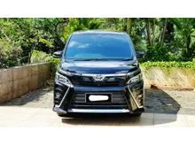 2019 Toyota Voxy 2.0 Wagon hitam dp 80 jt saja sunroof cash kredit proses bisa dibantu ktp daerah juga bisa