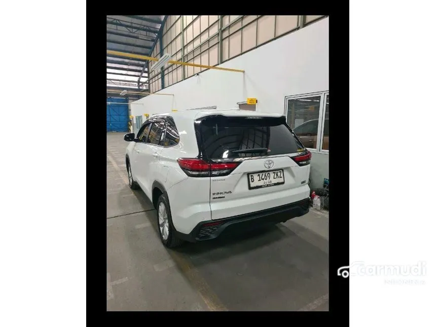 2023 Toyota Kijang Innova Zenix V (Premium Color) MPV