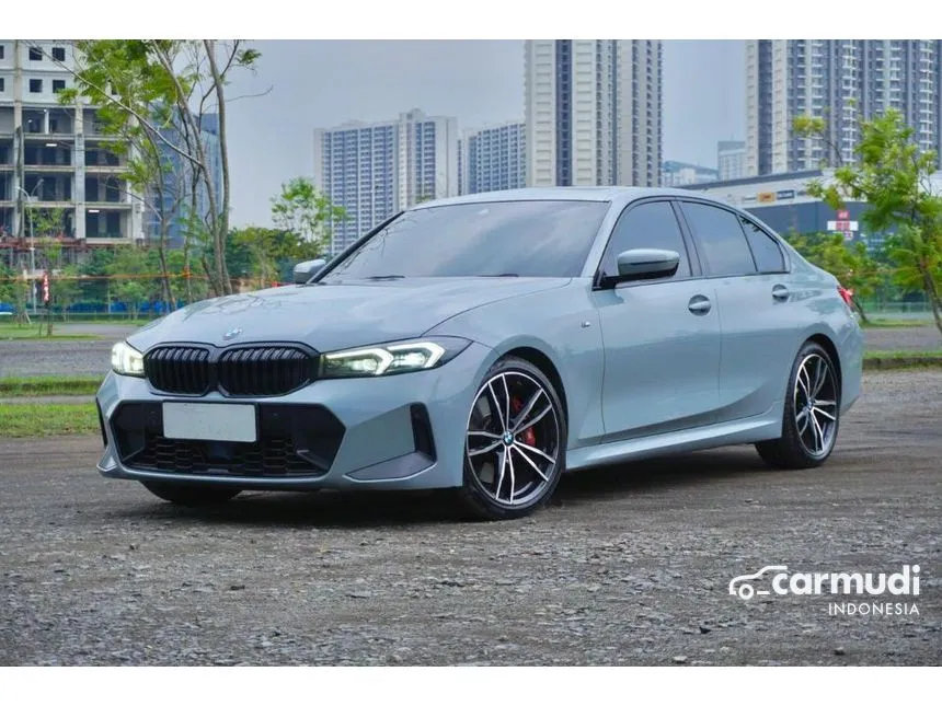 2023 BMW 330i M Sport Pro Sedan