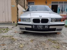 1998 BMW 318i 1.8 1.8 Manual Sedan