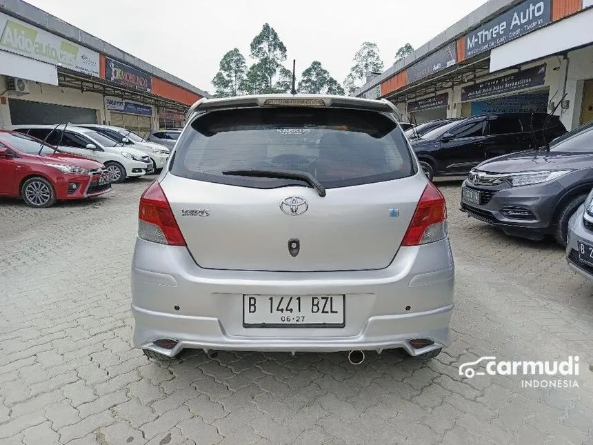 2012 Toyota Yaris E