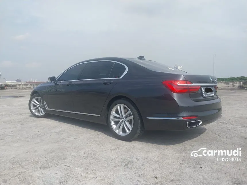 2017 BMW 730Li Sedan