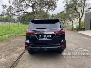 2021 Toyota Fortuner 2.4 VRZ GR SPORT 4X2 SUV
