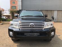 HARGA MURAH TOYOTA LAND CRUISER 4.5 DIESEL UK VERSION 2014 BLACK ON BEIGE