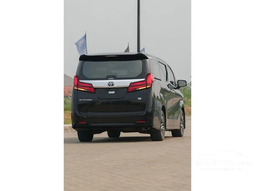 2022 Toyota Alphard G MPV