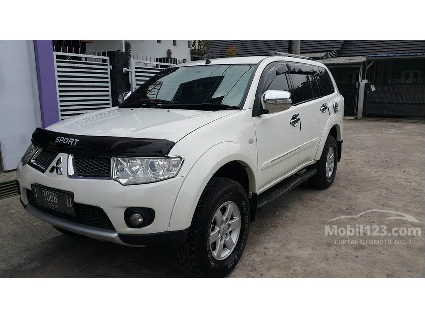 Jual Mobil  Mitsubishi Pajero  Sport 2010  GLX  2 5 di Jawa 