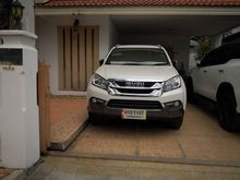 2015 Isuzu MU-X 3.0 (ปี 13-17) SUV AT
