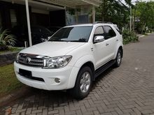 2010 Toyota Fortuner 2.5 G SUV..jual cepat..good condition