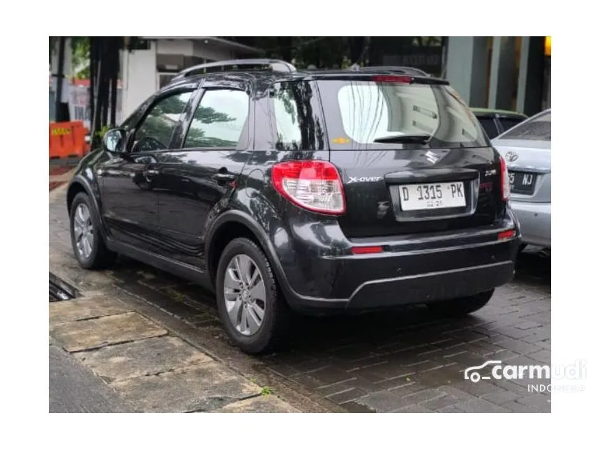 2011 Suzuki SX4 Cross Over Hatchback