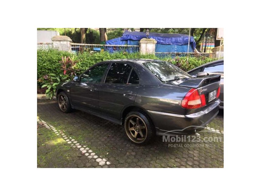 Jual Mobil Mitsubishi Lancer 2000 SEi 1.6 di Jawa Barat Jual Mobil Mitsubishi Lancer 2000 SEi 1.6 di Jawa Barat