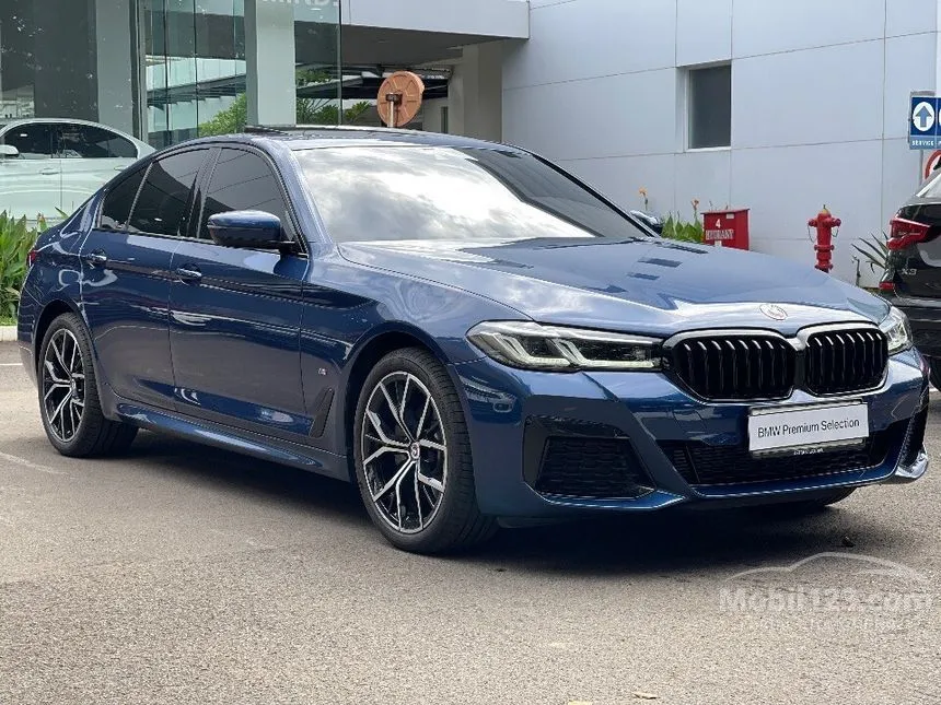 Jual Mobil BMW 520i 2023 M Sport 2.0 di DKI Jakarta Automatic Sedan ...