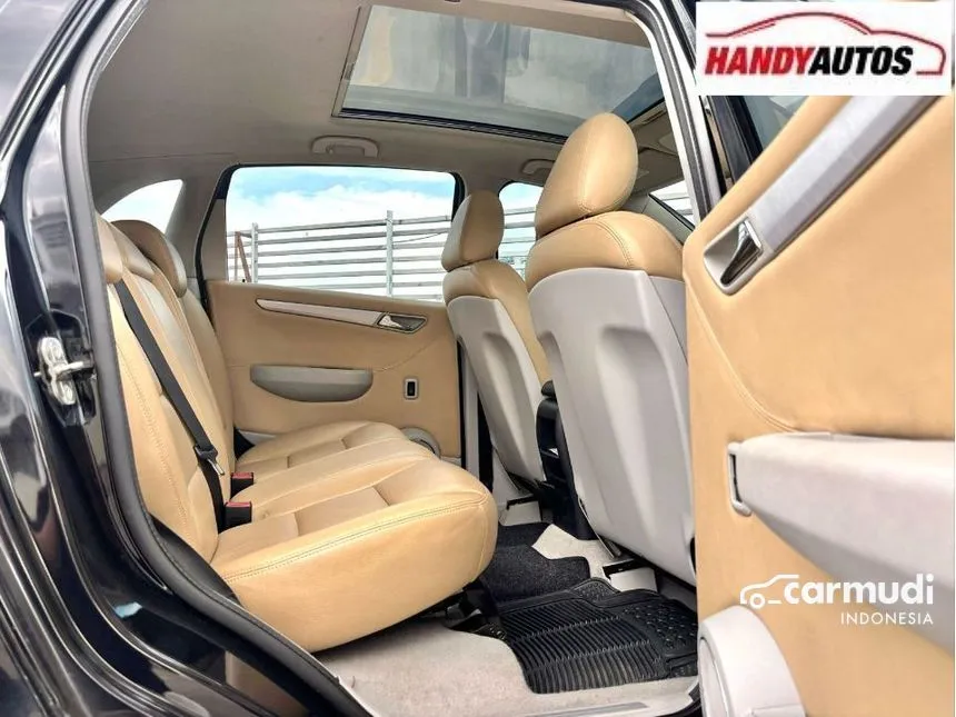 2010 Mercedes-Benz B180 Hatchback