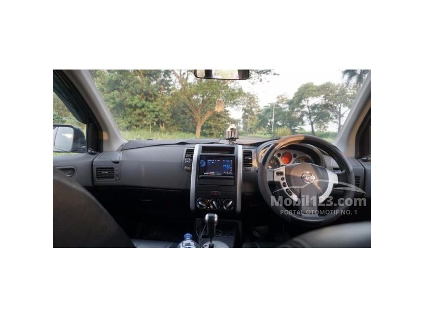 gallery_used car mobil123 nissan x trail xt suv indonesia_4748663_119gKyFwmKr6CfZ3XKy5IF