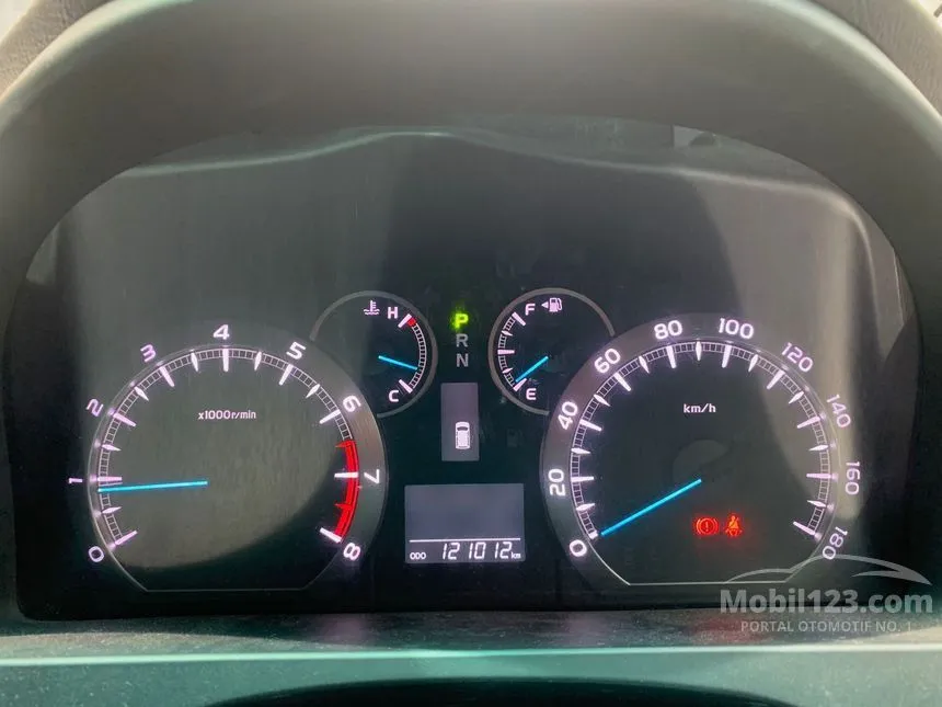 2014 Toyota Alphard SC MPV